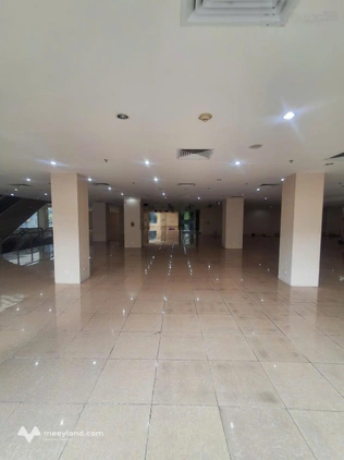 Cho thuê sàn văn phòng, diện tích 1000m/ 1 sàn số 671 hoàng hoa thám,LH 0968120493