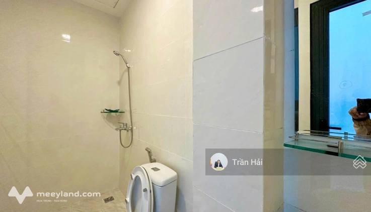 Cho thuê phòng quận 10 có ban công, thoáng mát. Đang trống sẵn