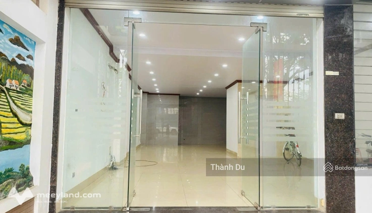 Cho thuê tầng 1 - vị trí đẹp - mặt phố lớn Việt Hưng - Long Biên 80m2 MT 6m giá 17 tr