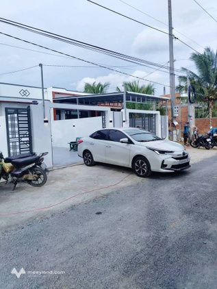 Nhà cấp 4 mới tinh, sân rộng để ô tô, kinh doanh cực đỉnh tại Vĩnh Long