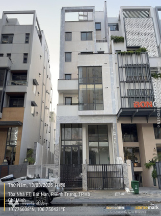 Cho thuê tòa VP Quận 2. Gần Đảo Kim Cương. DT: 9x22m. Hầm 7 lầu full sàn trống