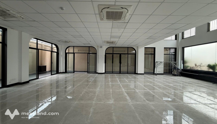 Cho thuê toà vp khu Thạnh Mỹ Lợi. DT: 16,2x20m. Hầm 5lầu full sàn trống. DTSD ~1500m2. Giá 370tr/th
