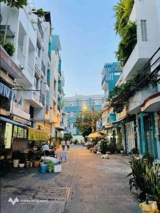 Nhà đẹp Lê Văn Lương, ô tô ngủ trong nhà, giá nhỉnh 5 tỷ