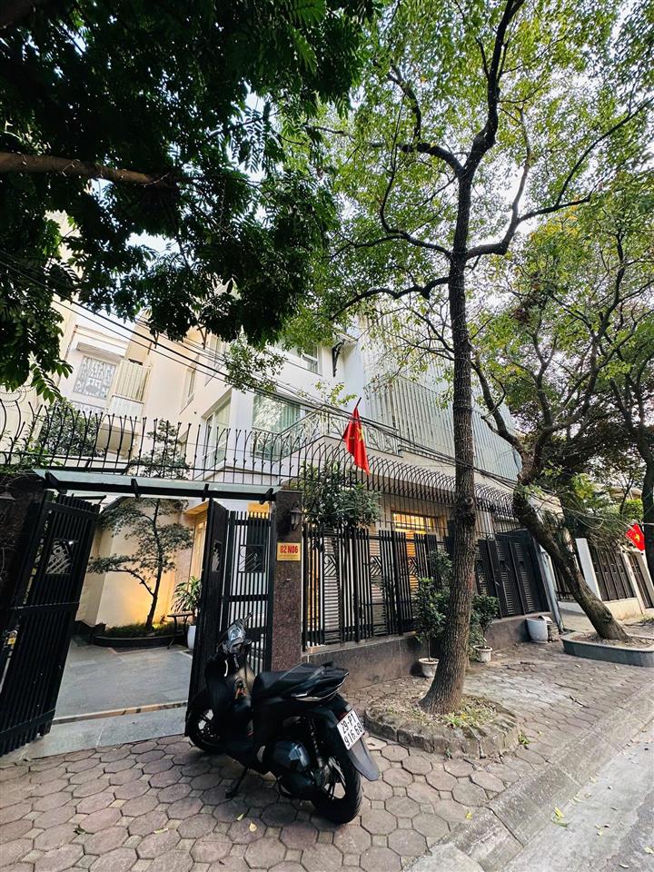 Cực hiếm! bt vip sài đồng sát vinhomes riverside 180m mt 12.3m 5x tỷ