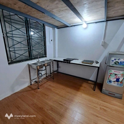 Phòng 30m2 ngay Vạn Hạnh Mall Q10