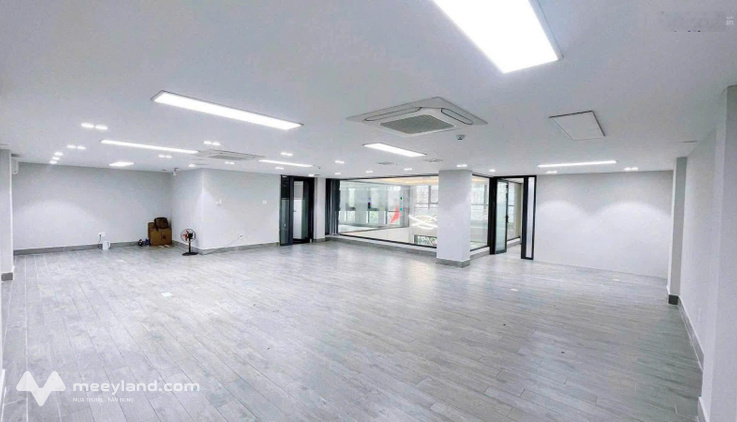 Cho thuê văn phòng 120m2 Nguyễn Trãi giá ưu đãi