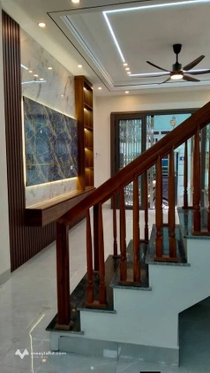 Nhà 3 tầng, tại ngõ 208 đường Thái Bình, diện tích 50m2, hướng Đông Nam