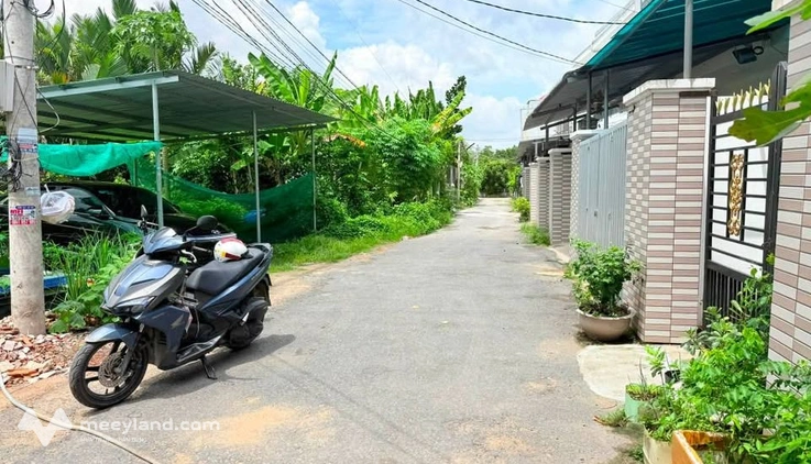 Nhà 1 trệt 1 lầu Phú Nhuận Bến Tre, chỉ cần 300 triệu nhận nhà ngay