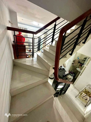 Bán nhà hẻm ba gác Phú Nhuận 45m² (4,5 x 10m), 3 tầng bê tông cốt thép, sổ hồng chính chủ, giá chỉ 6 tỷ