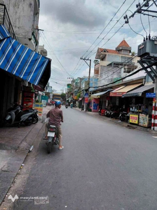 Đất Lạc Long Quân 50m2, ngang 5m, 4,6 tỷ, xây nhà ưng ý, gần mọi thứ