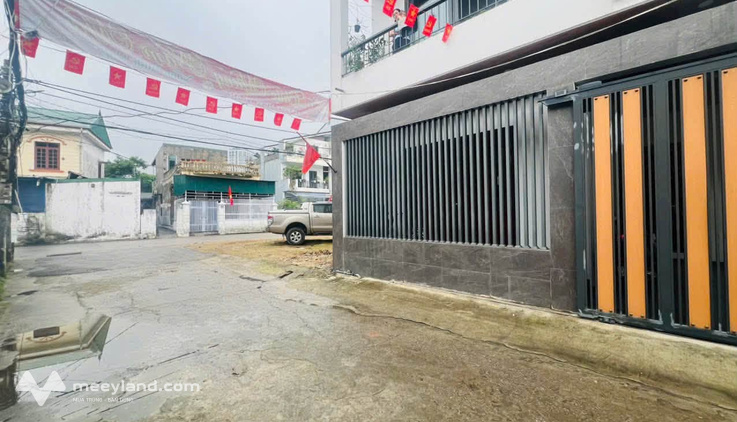 Đất đẹp Hưng Bình 93m2, hướng Đông Nam, đường ô tô tránh nhau