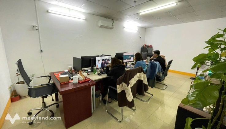 Chỉ hơn 5 triệu có ngay văn phòng phố Khương Đình, Thanh Xuân, sẵn nội thất
