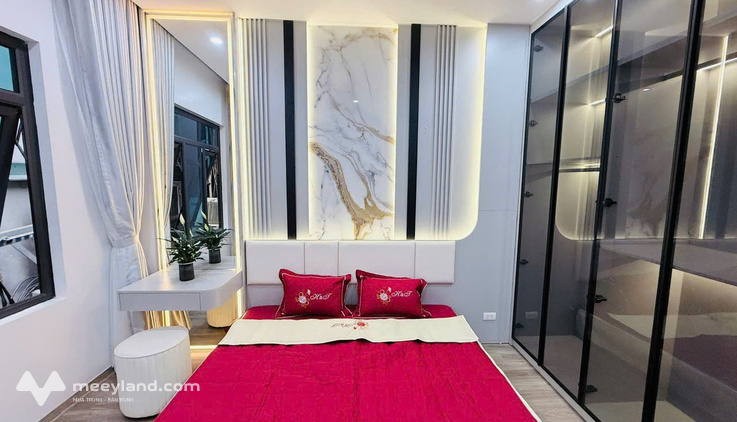 Bán nhà phố Hồng Mai - Lô góc - Quận Hai Bà Trưng - Diện tích 40m2 x 4 tầng full nội thất về ở luôn