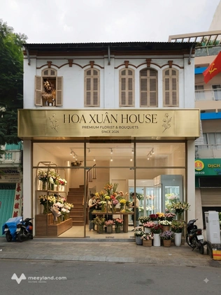 Cho thuê mặt bằng trệt 1 lầu Yersin Quận 1 - ngang 10m đẹp