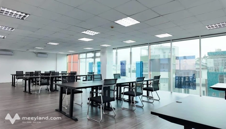 Cho thuê tòa nhà văn phòng góc 2 mặt tiền Nguyễn Văn Trỗi, Phú Nhuận