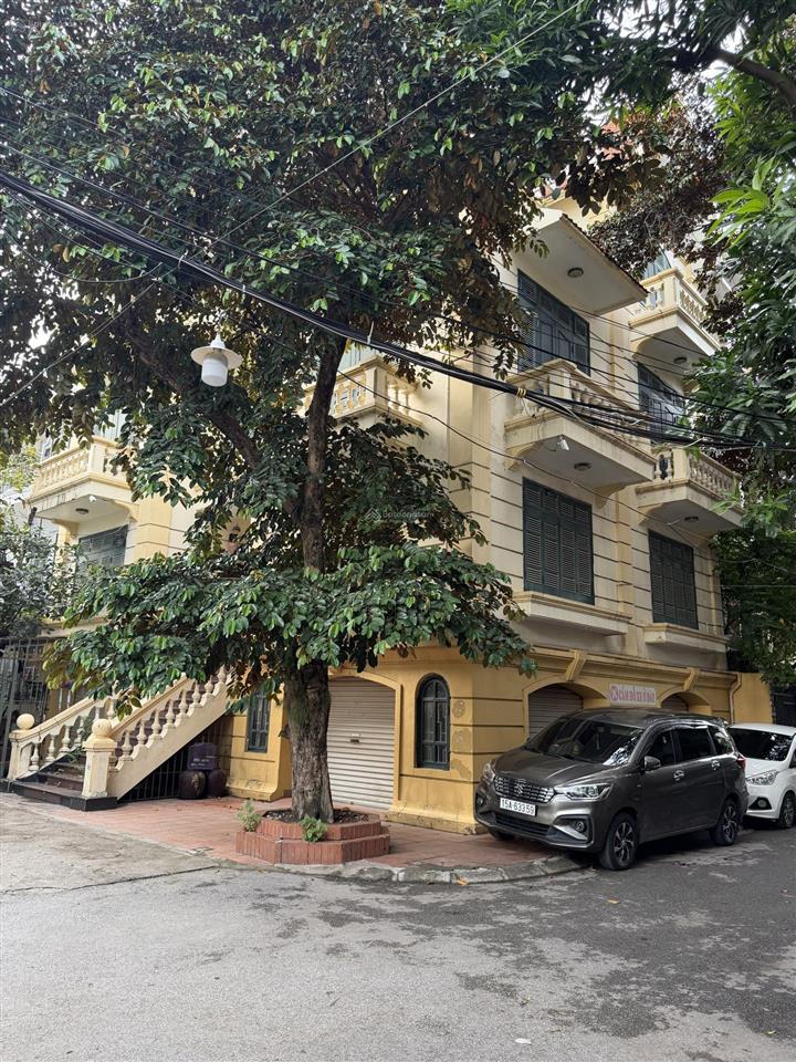 Chính chủ bán biệt thự đẳng cấp view hồ 160 m² lô góc hiếm có phường gia viên.