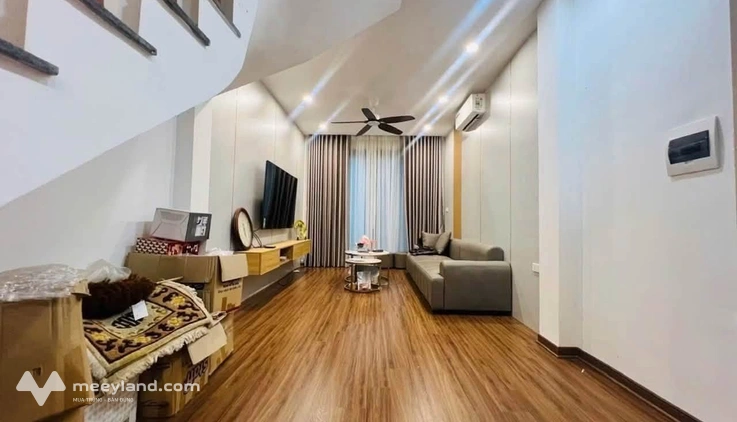 Tổ ấm bình yên tại Mỹ Đình, nhà 5 tầng, 36m2, ô tô sát nhà, tiện ích bao quanh
