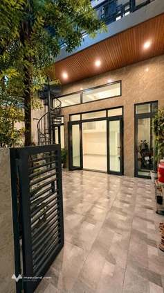 Nhà mới Cách Mạng Tháng Tám - Quận 10 – 95m² (6m x 16m), giá 8,9 tỷ