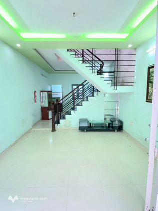 Nhà 3 tầng xinh xắn tại Nguyễn Văn Quỳ, Quận 7, giá cực tốt
