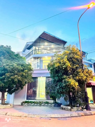Nhà 3 tầng, căn góc 2 mặt tiền siêu đẹp tại Green City Huế