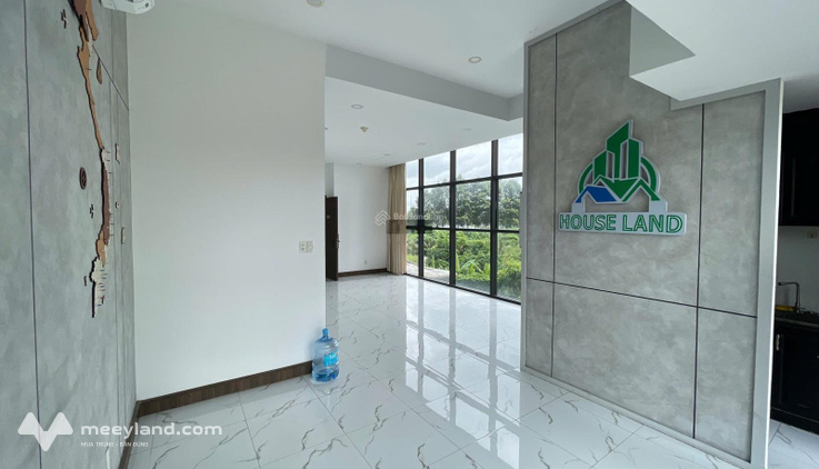 Trống sẵn cho thuê văn phòng căn góc 52m2 The Sun Avenue