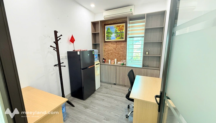 Văn phòng 130m2 full nội thất, tòa văn phòng ở Mễ Trì, free phí dịch vụ, free, chỉ 45 triệu/tháng