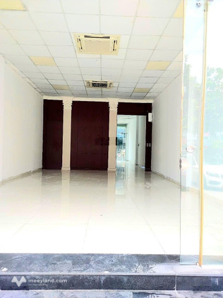 Cho thuê mặt bằng kinh doanh tầng 01 ngay số 9d nguyễn xiển dt 100m2/sàn.