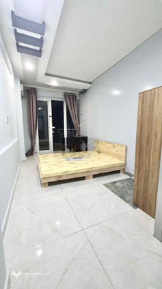 Phòng ban công full nội thất phú nhuận