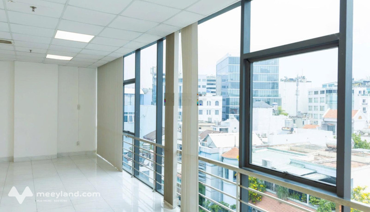 Văn phòng 220m2 giá 50 triệu/tháng tòa nhà mặt tiền Tiền Giang khu sân bay TSN