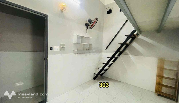 Phòng máy lạnh có nội thất - giờ tự do - xe free
