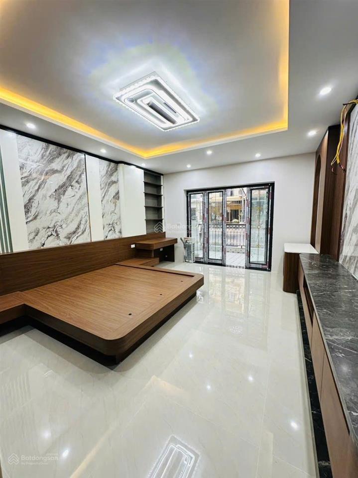 Giảm 5 tỷ liền kề mậu lươngkiến hưng 60m² nhà 5 tầng