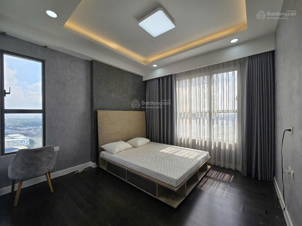Bán căn 3pn lầu cao view sông đông nam thoáng mát the sun avenue giá chỉ 8.8 tỷ bao hết