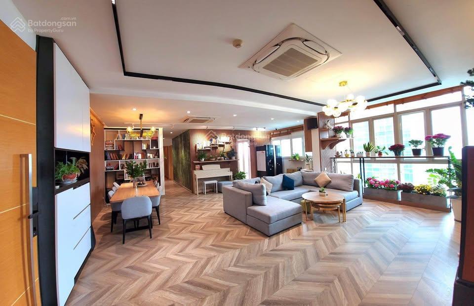 Bán gấp imperia q2, 138m², 3pn, nhà đẹp, nội thất cao cấp giá tốt thị trường 9,8 tỷ, sổ hồng