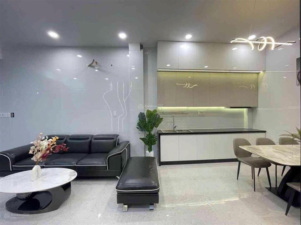 Bán nhà đường âu cơ giáp quận 10 quận 11, 48m², thang máy, full nội thất, giá 8,2 tỷ