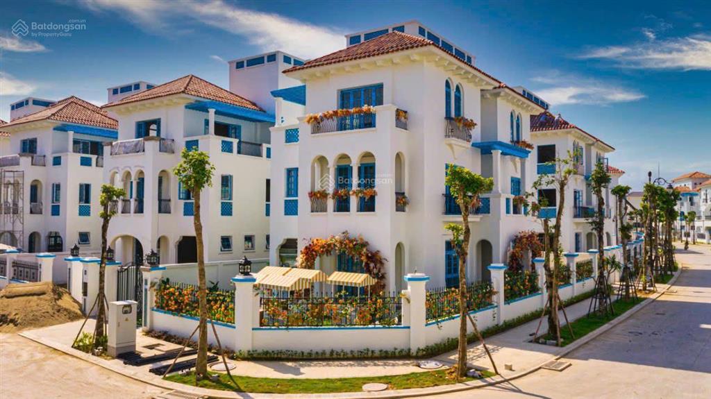 Bán cắt lỗ gấp căn bt feria bãi cháy hl, dt 235m2, giá 24 tỷ, bao giá hời, sổ đỏ trao tay