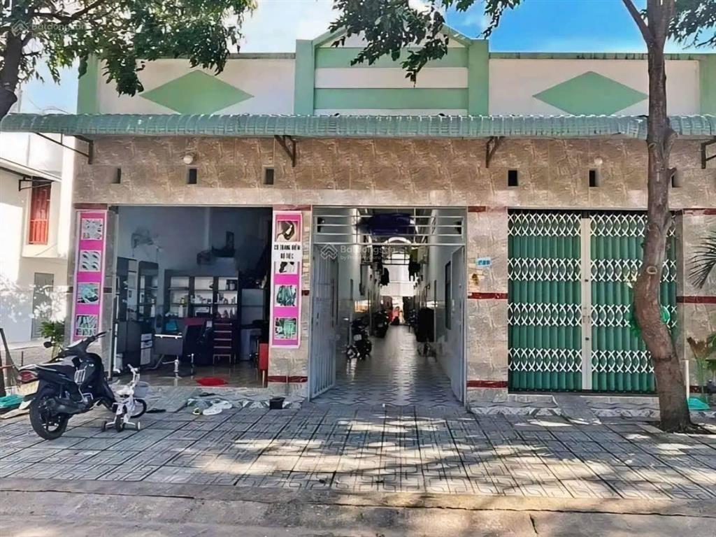 Cần bán gấp dãy trọ 12 phòng 2 kiot ở an khương giá 1 tỷ 2 sổ hồng riêng