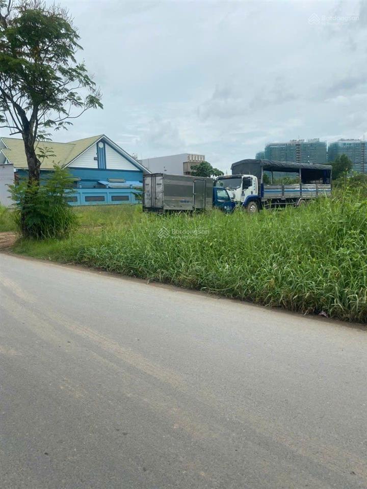 Giảm 2 tỷ quỹ đất lớn mặt tiền đường số 8, dt 1.500m2, kế vinhomes grand park quận 9, chỉ 30 tỷ