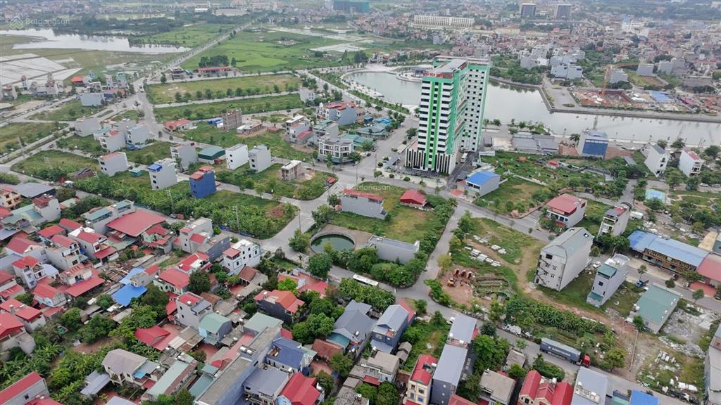Bán đất cạnh bệnh viện tnh việt yên, sát hồ nguyễn thế nho, phường việt yên,bắc ninh giá nhỉnh 2 tỷ