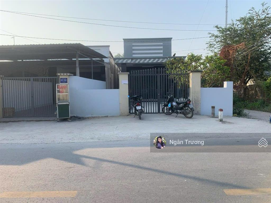 Nhà mặt tiền đường nhựa huỳnh thị hương cách kcn thành thành công 1km shr 250m² giá 2 tỷ 1