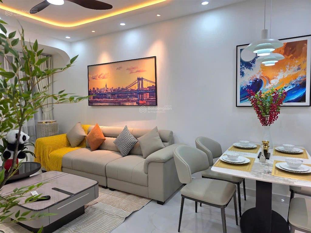 Chủ nhà cần bán 3 phòng ngủ, giá 6 tỷ 3 sky garden phú mỹ hưng