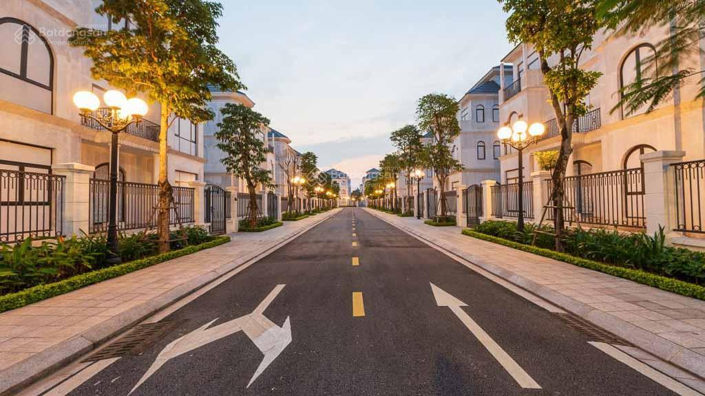 Anh sếp gửi bán căn góc siêu phẩm vip nhất vinhomes green villas, view hồ, view công viên, thoáng