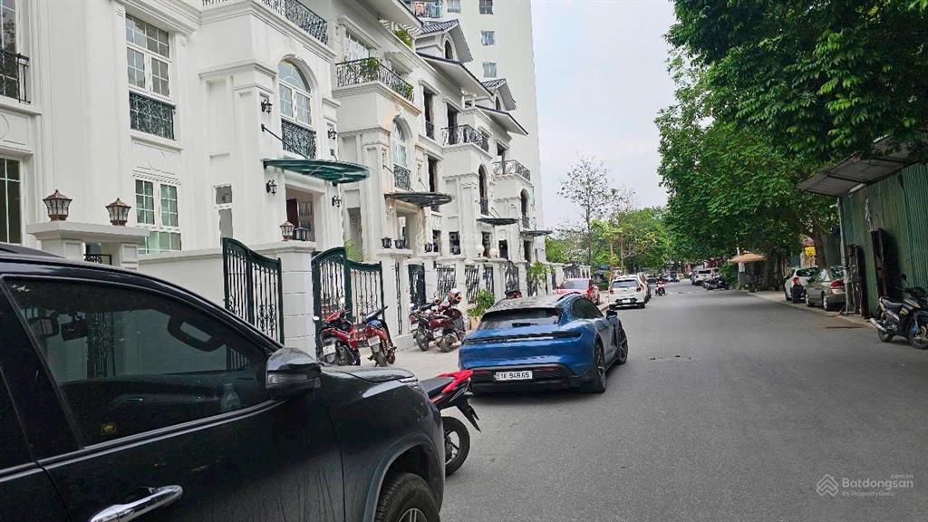 Chính chủ bán căn biệt thự hdi số 68a võ chí công 136m² giá 52 tỷ, chủ nhà 0332 625 ***