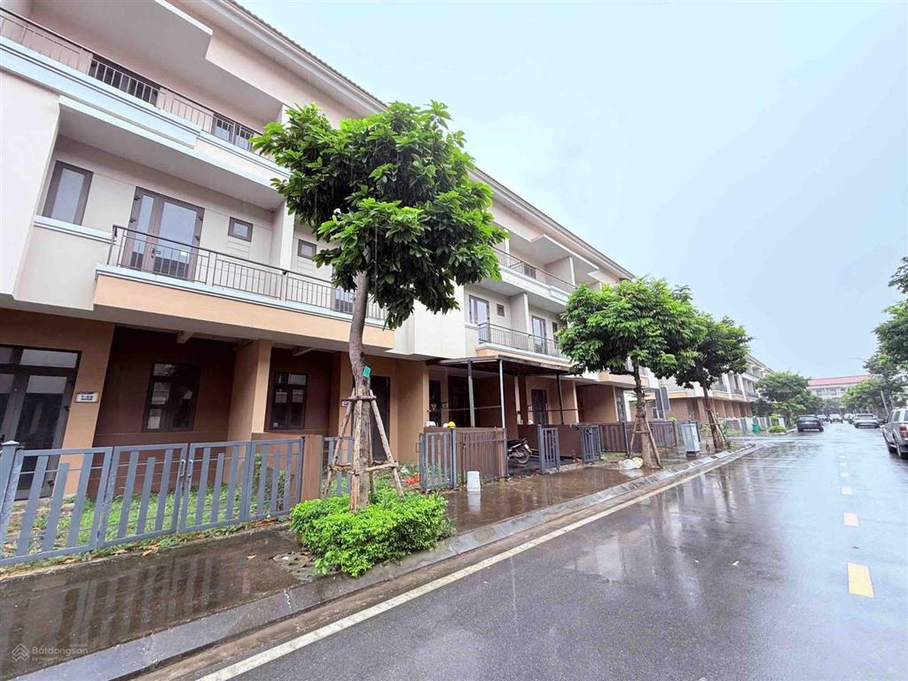 Một trong số ít căn liền kề centa city hướng nam giá chỉ 3 tỷ 6 sổ hồng trao tay