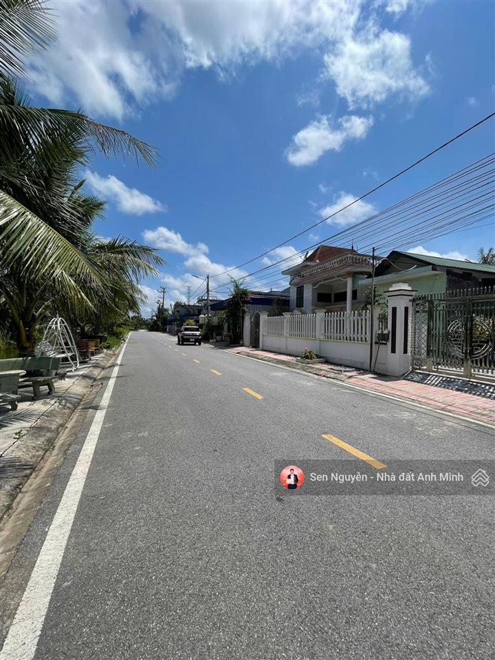 mặt đường phong quang đại đồng ngay cạnh vinhomes cách chỉ 500m