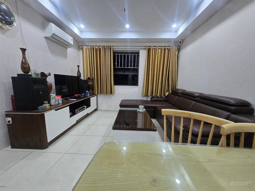 Bán cc hoàng gia, bắc ninh, 2 tỷ, 75m2, 2pn, 2wc, sẵn sổ xem nhà 0912 344 ***