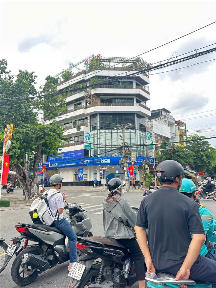Siêu phẩm tòa nhà 11.5x30m khu thanh đa hầm + 7 tầng, hđt 270 tr/th, 1.700m² sàn chỉ 115 tỷ