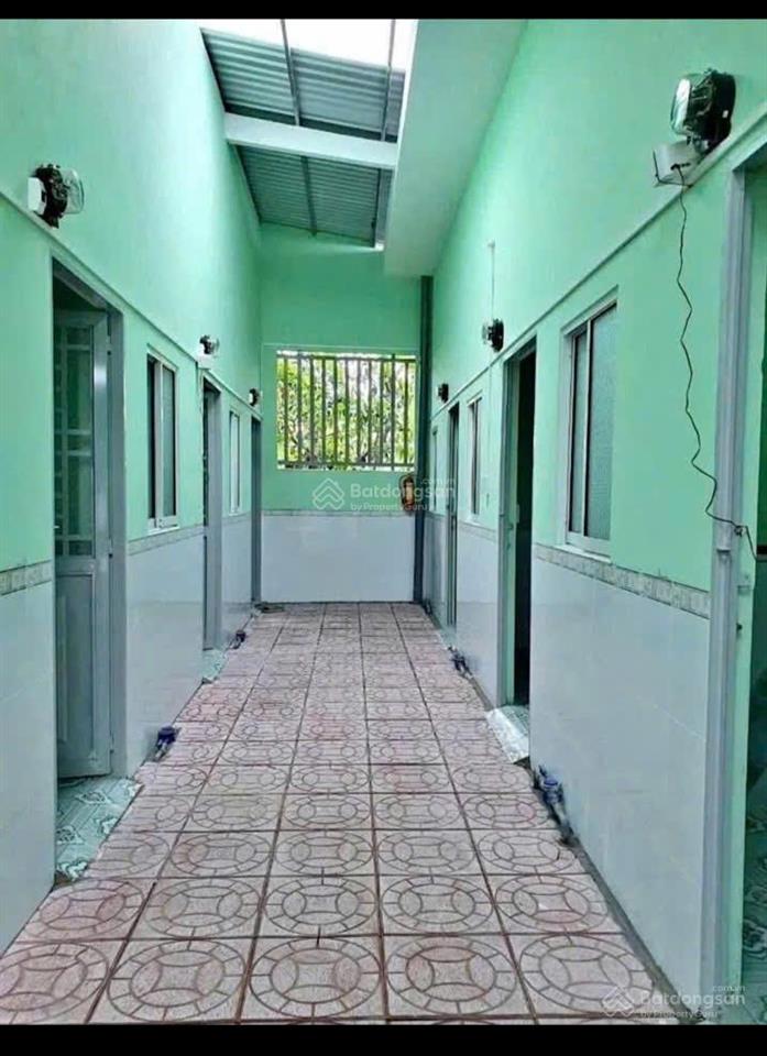 Bán dãy trọ 5 phòng 200m2 gần kcn linh trung 3. giá hời chỉ 700tr, sổ hồng riêng