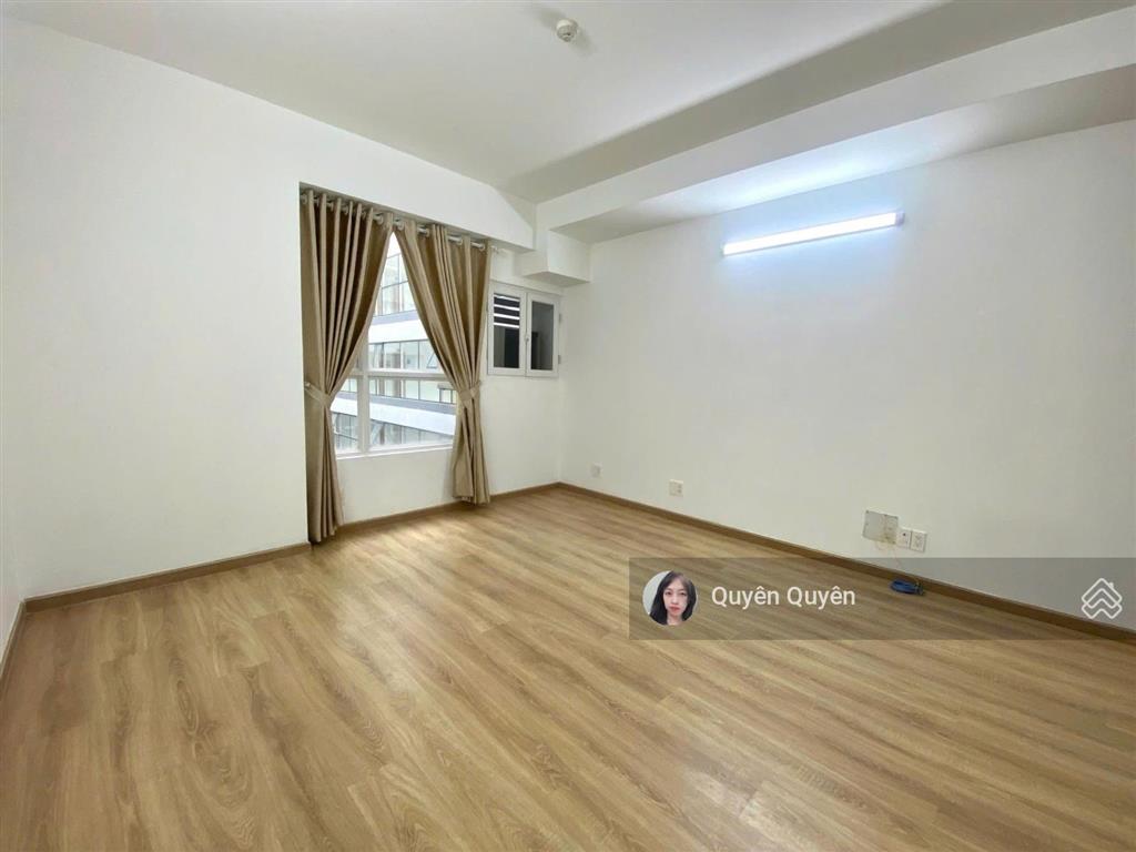 Charmington bán gấp officetel 31m2 1 tỷ 700 có sẵn hđ thuê, căn hộ tầng mã căn đều đẹp thoáng