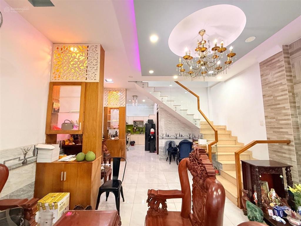 Bán nhà riêng tại phạm văn chiêu, 7 tỷ, 68m2, bao đẹp