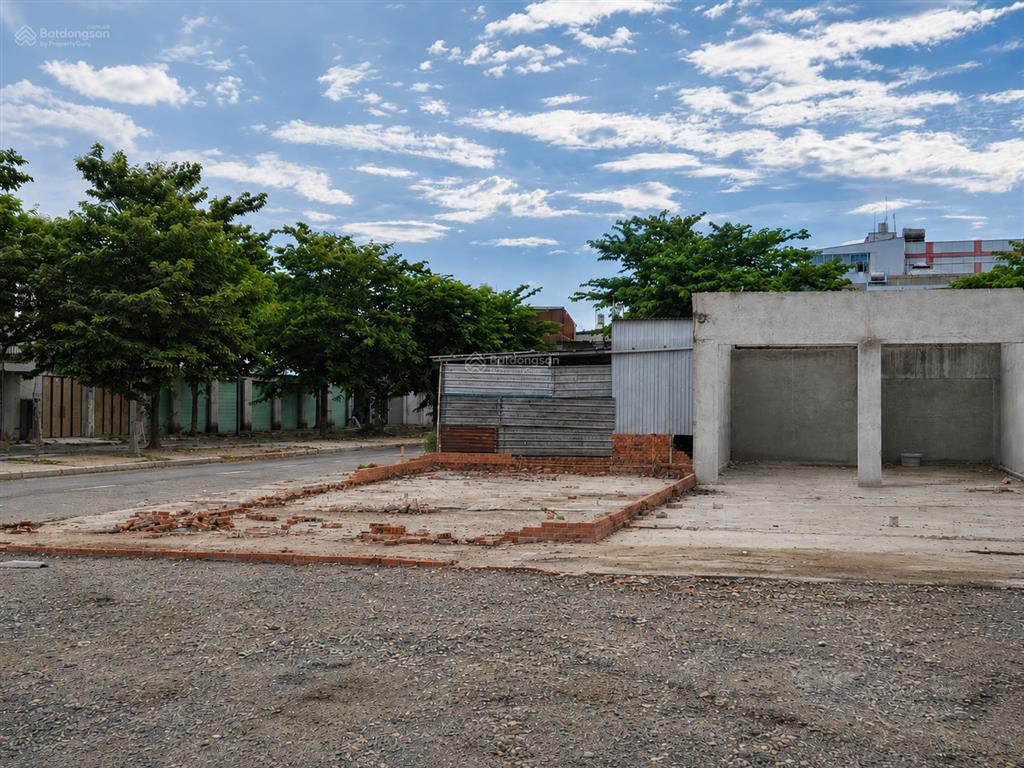 Đất đẹp đường 12m nguyễn văn quá đông hưng thuận
